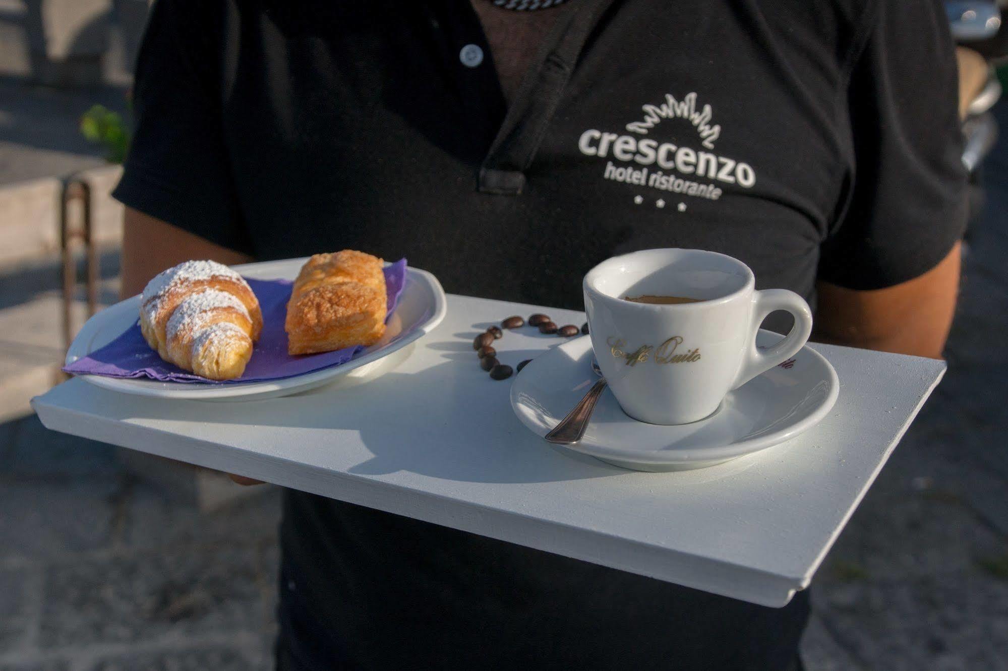 Hotel Ristorante Crescenzo Procida Exterior photo